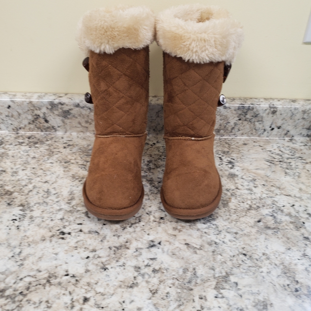 Apres by Lamo Faux Suede Buckskin Faux Fur Boots Girl's Size 1Y - Picture 15 of 16